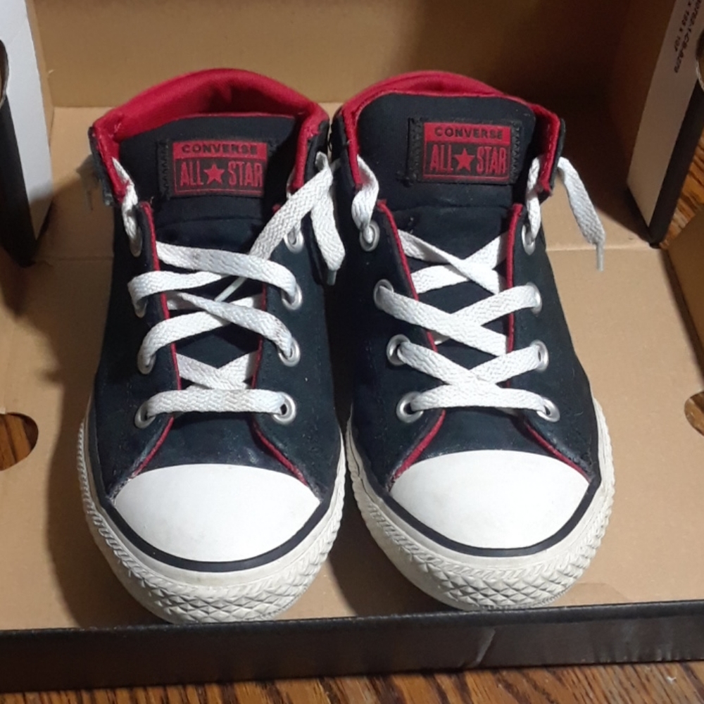 Converse all-star shoes boys us 3 size